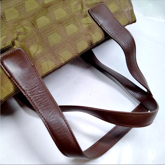 Authentic Rare Chanel Tote Bag New Travel Line Nylon Olive Green Women's Bag - Picture 11 of 11